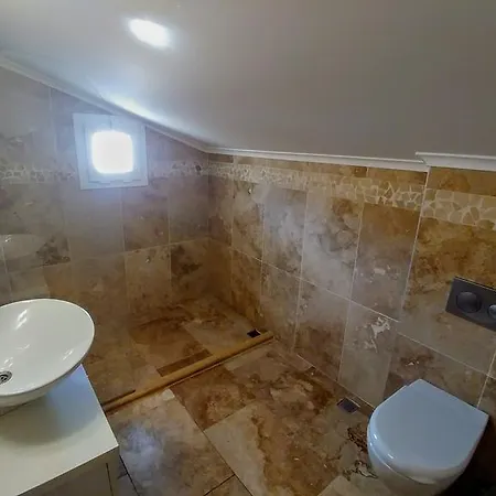 Ceren 4 Kalkan