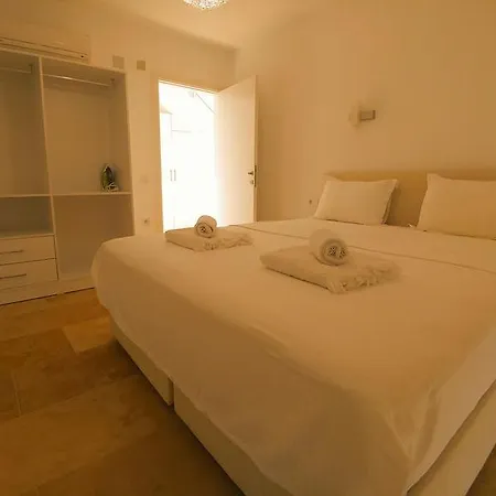 Ceren 4 Kalkan